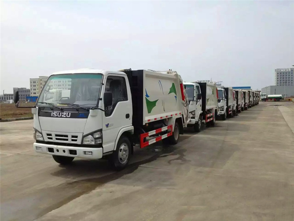 貴陽(yáng)市采購(gòu)一批程力壓縮垃圾車順利交付